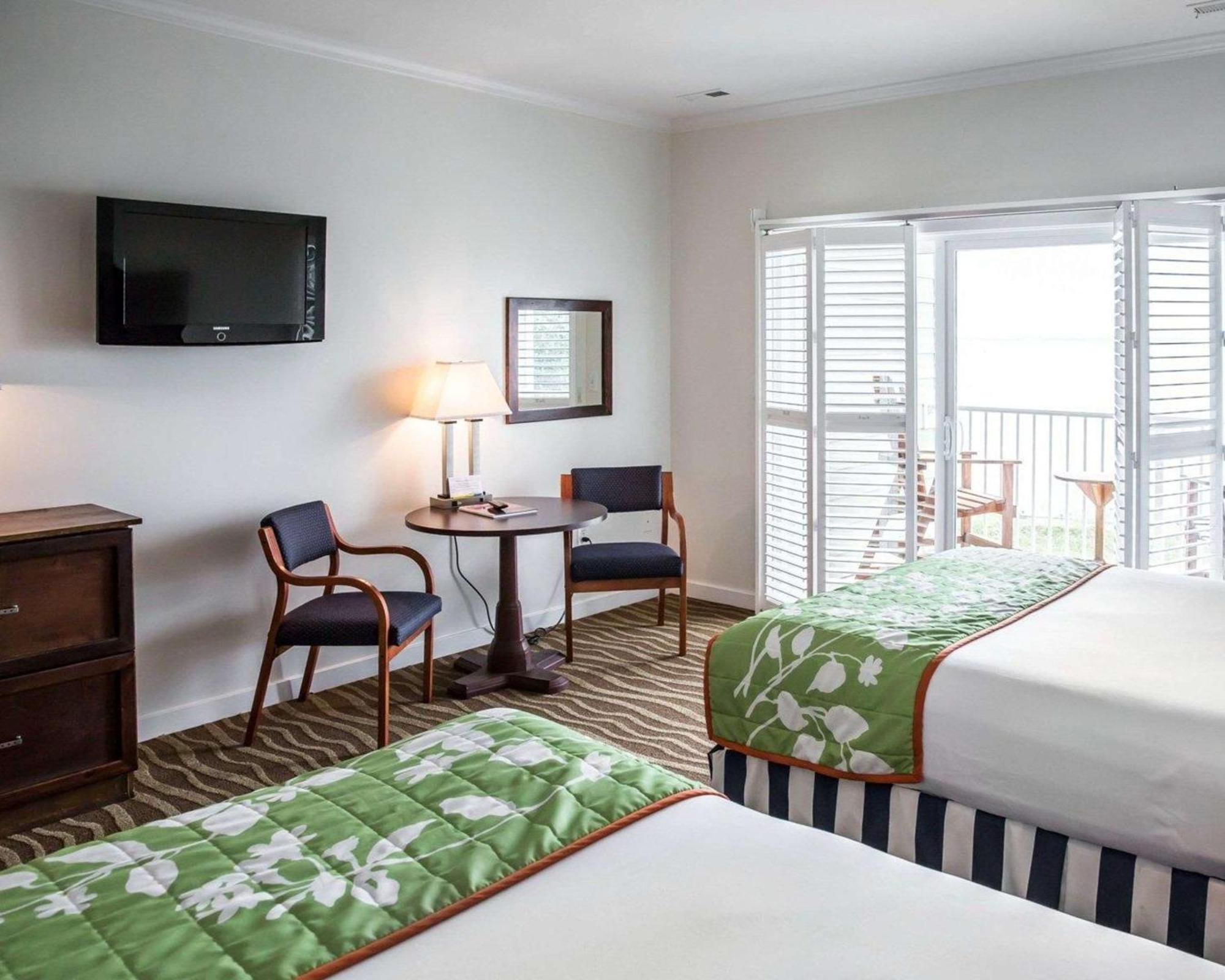 Island Inn & Suites, Ascend Hotel Collection Piney Point Kültér fotó