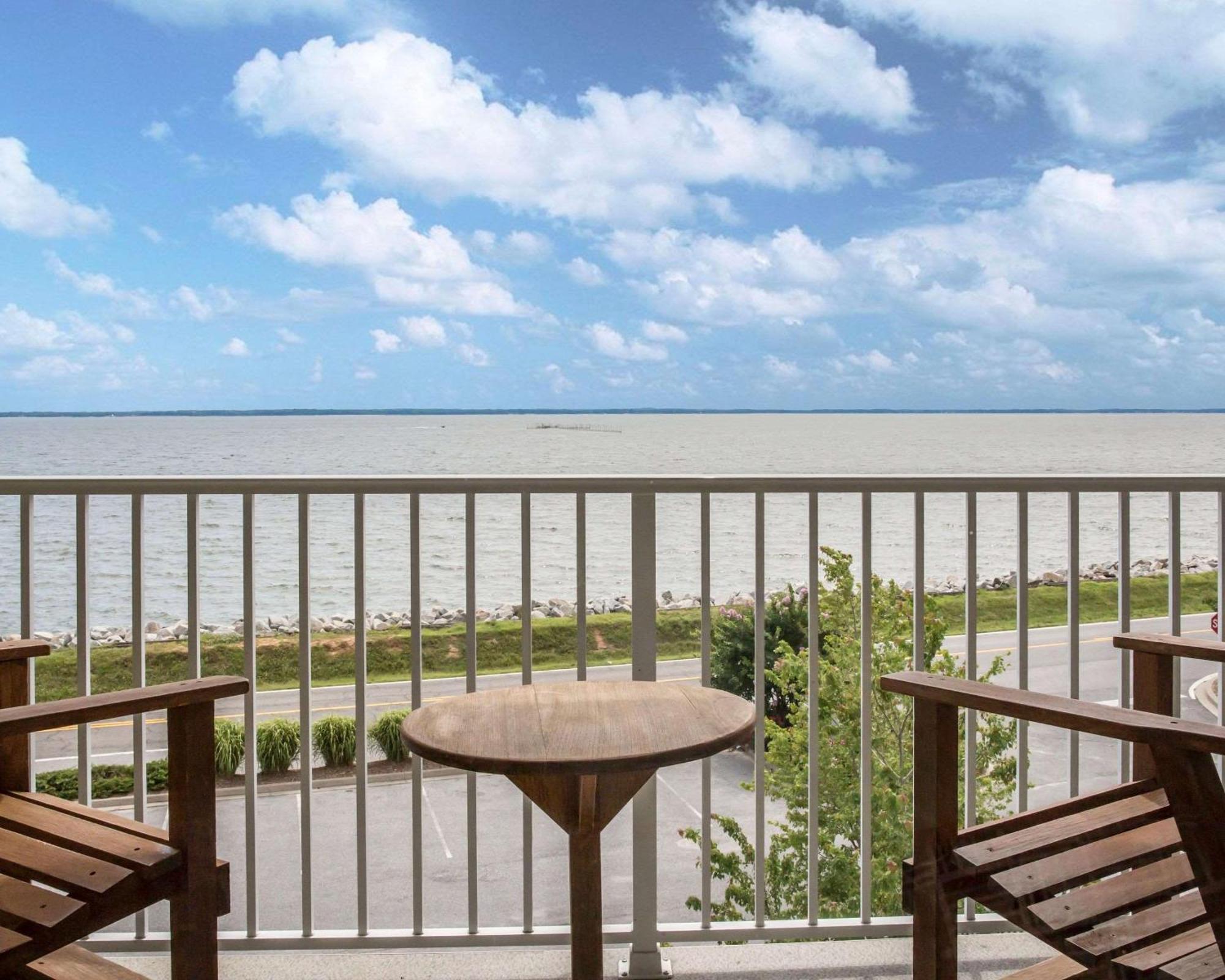 Island Inn & Suites, Ascend Hotel Collection Piney Point Kültér fotó